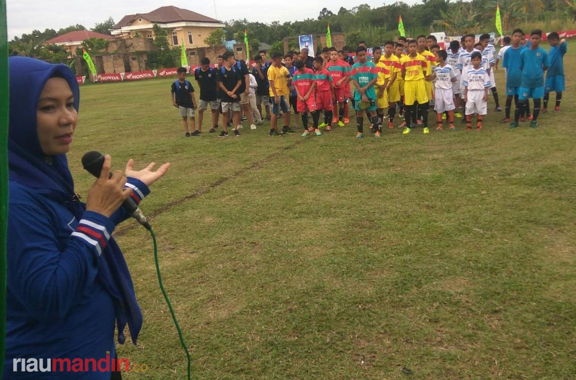 8 Tim SSB Pekanbaru Bertarung di Piala Menpora U14, Novita Diminta Lakukan Kick Off