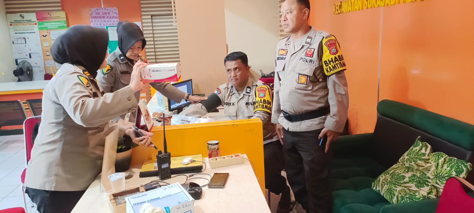 Polresta Pekanbaru Periksa Kesehatan Personel Pengamanan Logistik Pemilu