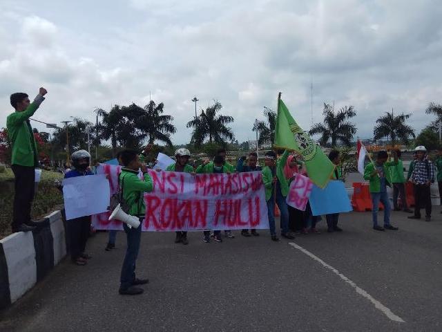 Aliansi Mahasiswa Se-Rohul Sampaikan 7 Petisi ke Pemerintah