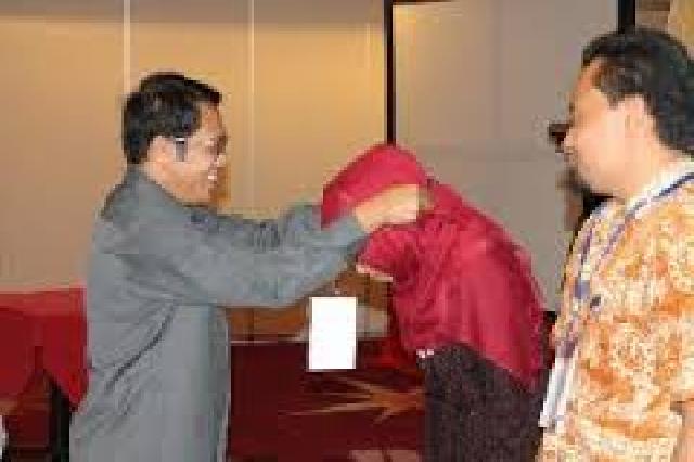 Rektor Unilak Syafrani Diperiksa Kejati Riau