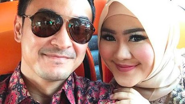 Ini Alasan Istri Gugat Cerai Zumi Zola