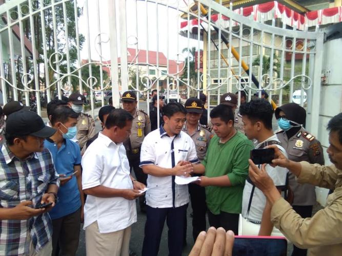 Aliansi Mahasiswa Riau Minta Dewan Usut Dugaan Pembakaran Lahan di TNTN