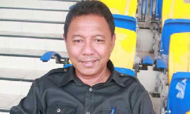 Ketua KONI Riau Tinjau Atlet Layar