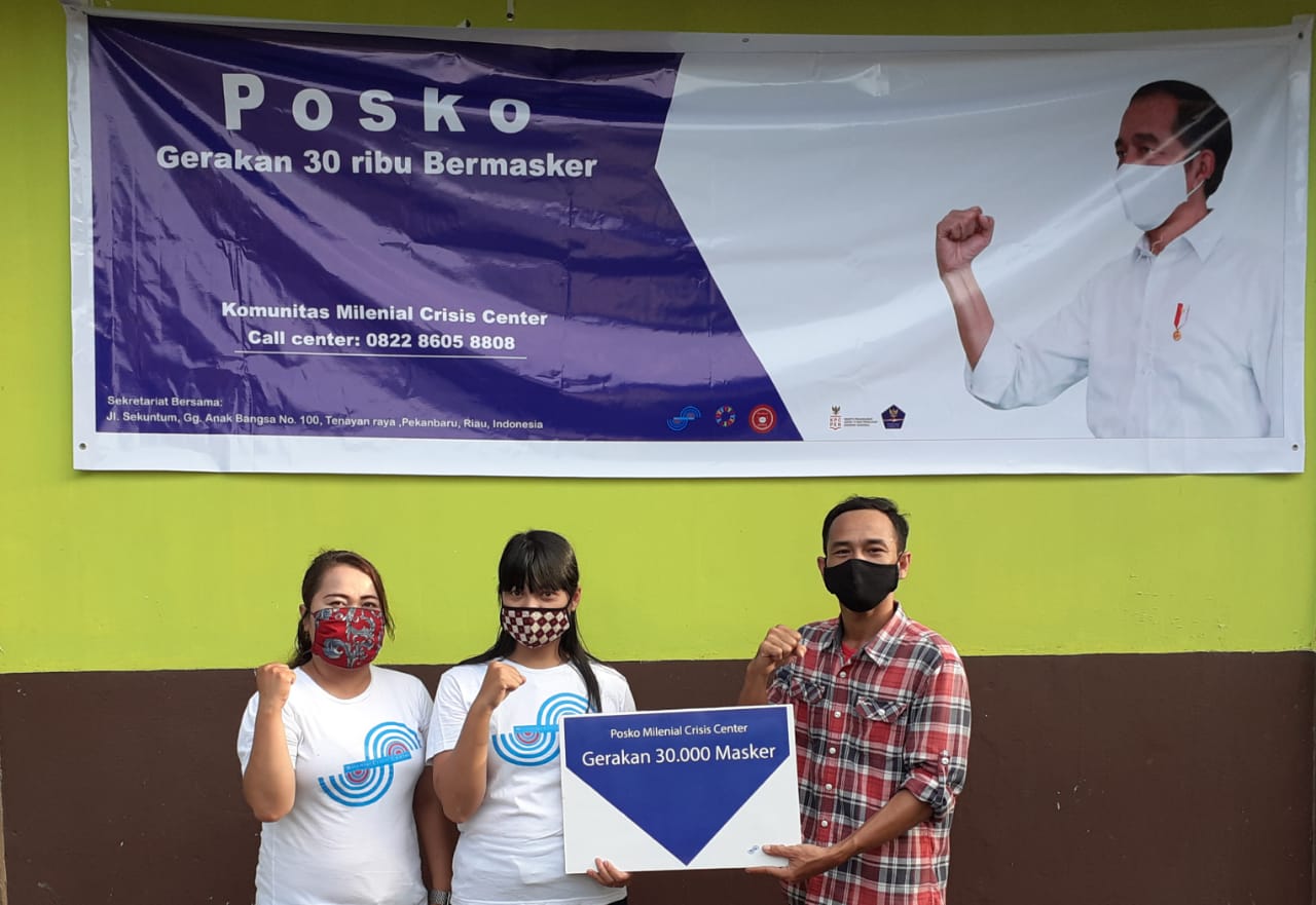 Komunitas Milenial Crisis Center Bikin Aksi Gerakan 30 Ribu Masker Produksi Mandiri