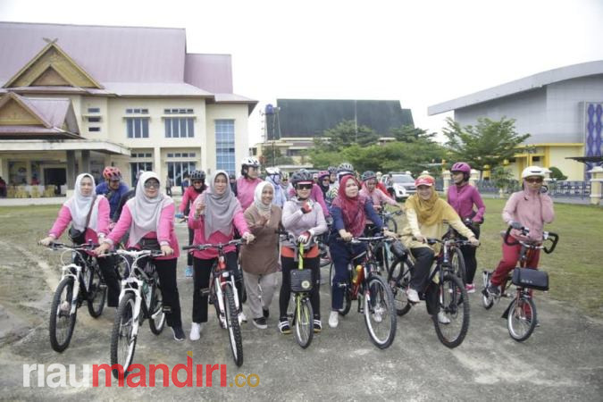 Gowes Keliling Siak Sri Indrapura, Ketua Bhayangkari Riau Jatuh Hati dengan Kebersihan Kota