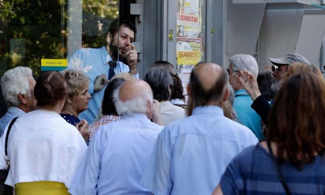 Bank-bank Yunani Diserbu Pensiunan
