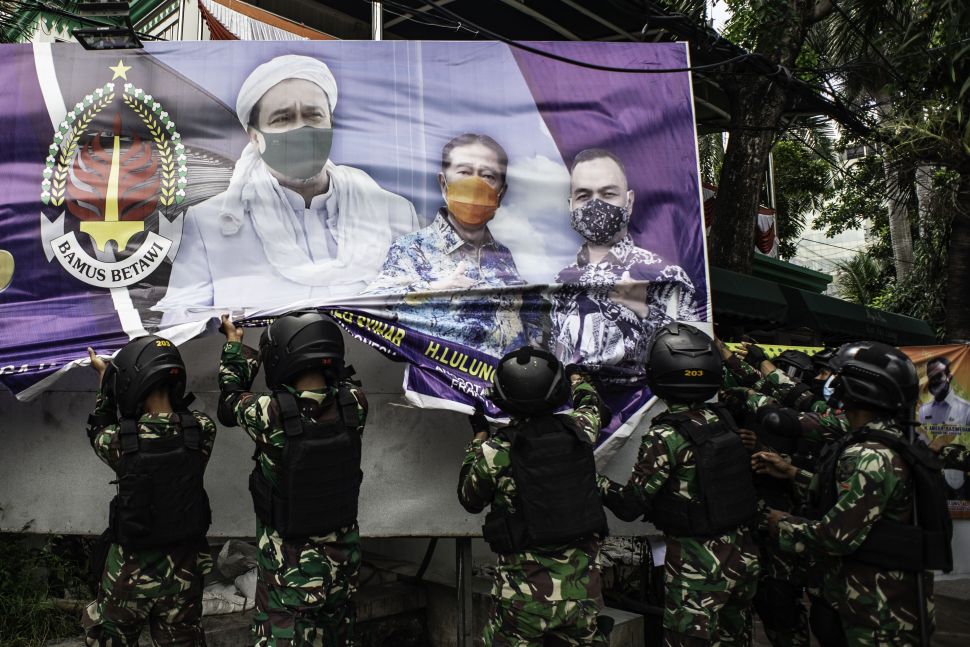 Istana Sebut Jokowi Tak Pernah Instruksikan Copot Baliho Habib Rizieq: Terlalu Berlebihan