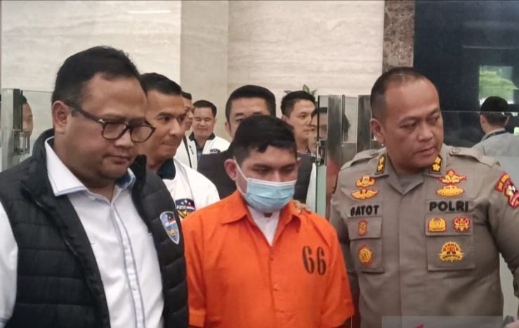 Peneliti BRIN AP Hasanuddin Resmi Jadi Tersangka dan Ditahan Selama 20 Hari ke Depan