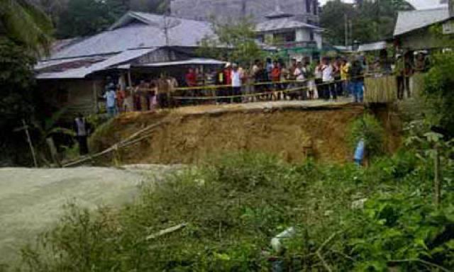 Jalan Poros Pulau  Kedundung Belum Bisa Dilalui