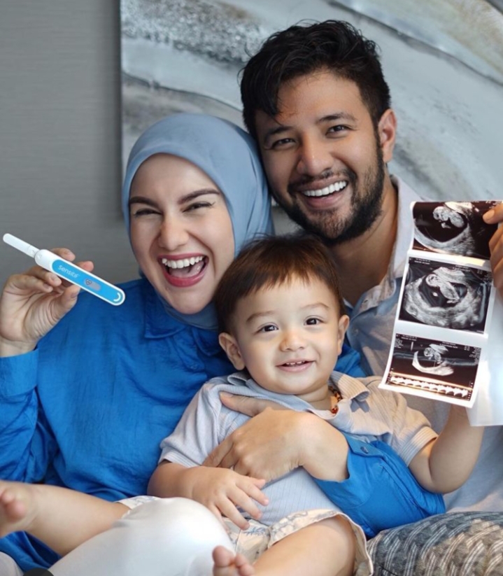 Hamil Anak Kedua, Irish Bella Sewa Satu Bioskop Beri Kejutan Suaminya