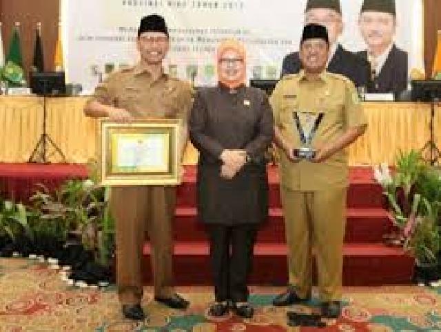 Kota Dumai Terima Anugerah Pangripta Nusantara ke-1 Tingkat Kabupaten/ Kota se-Provinsi Riau