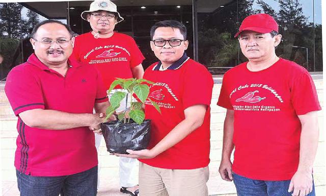 BI Serahkan Bantuan Bibit Tanaman Pangan