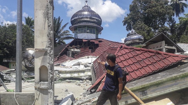 Total Korba Gempa Sumbar, 10 Orang Tewas 4 Masih Hilang