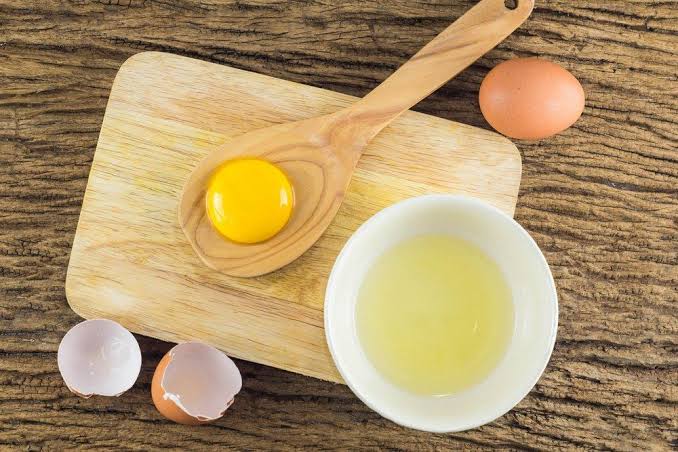 Patut Diwaspadai, Ini Bahaya Makan Telur Mentah dan Setengah Matang