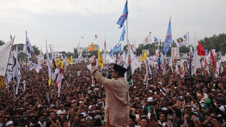 Kampanye di Mataram, Prabowo: Rakyat Sudah Muak dengan Korupsi