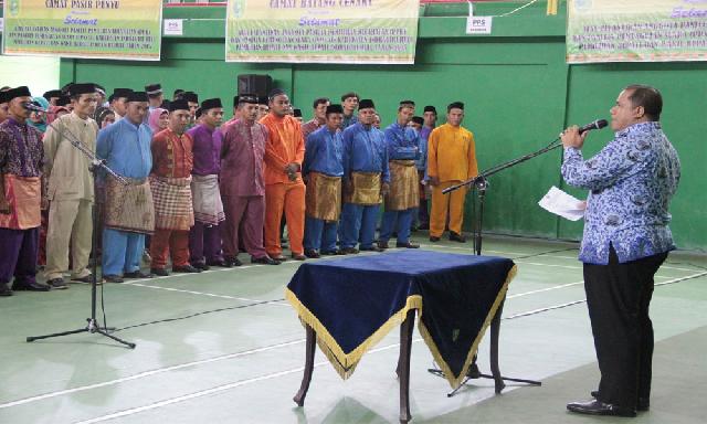 Bupati Serahkan LKPj ke Dewan