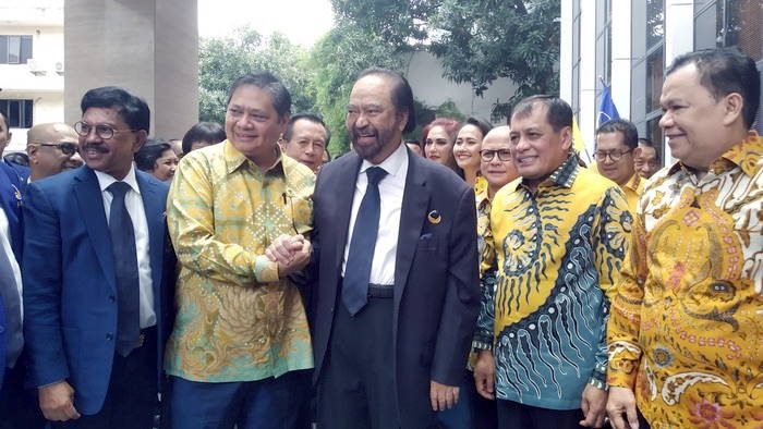 3 Menteri Jokowi Ikut Pertemuan NasDem-Golkar di Jam Kerja