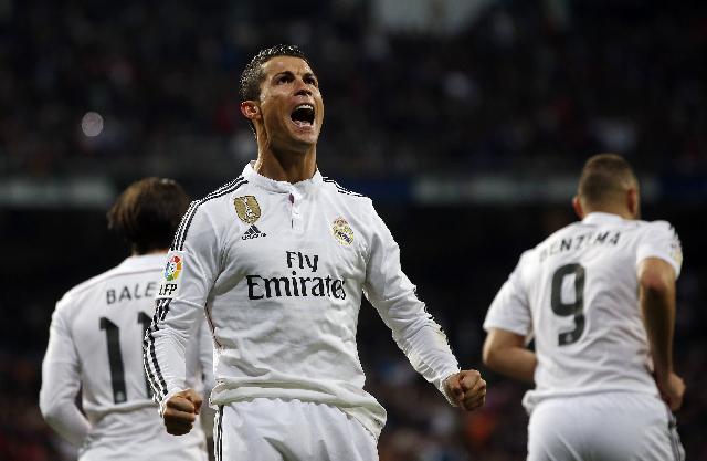 Menunggu Gol Tendangan Bebas Ronaldo