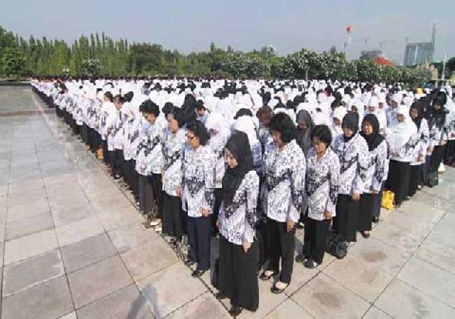 684 Guru dan TU akan Diserahkan ke Provinsi