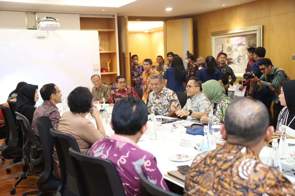 Lintas Kementerian Cari Solusi Selesaikan Masalah Guru Honorer