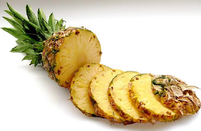10 Manfaat Ajaib Nanas Bagi Kesehatan Mulut, Gigi dan Gusi