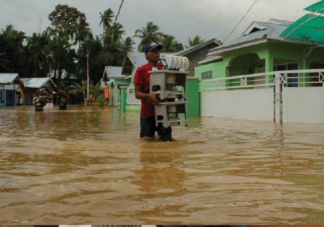 Banjir Rendam Puluhan Rumah