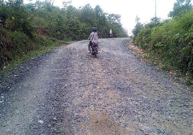 Warga Pulau Godang Kari Buat Jalur Baru