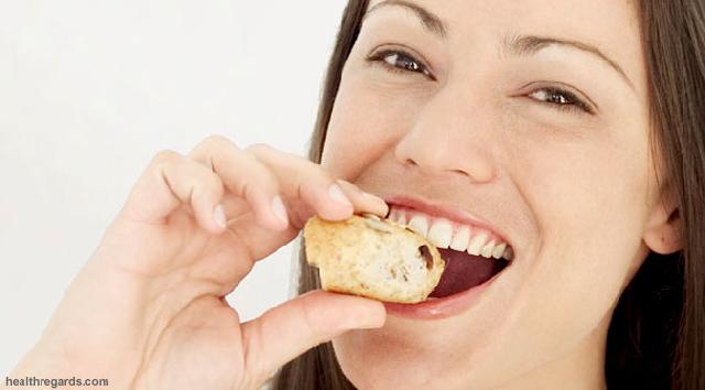 Manfaat Tak Terduga Mengunyah Makanan Sampai Lama