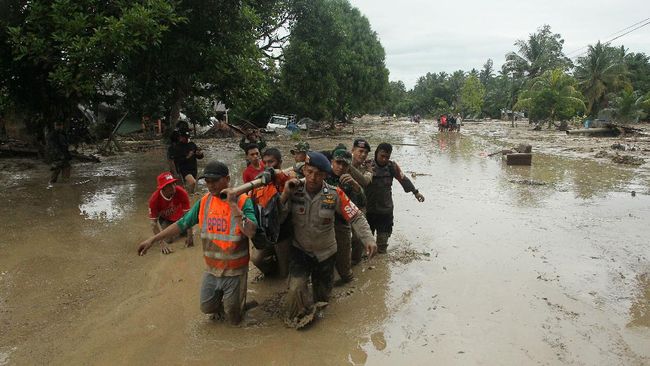 36 Orang Tewas dan Puluhan Hilang Akibat Banjir di Luwu Utara