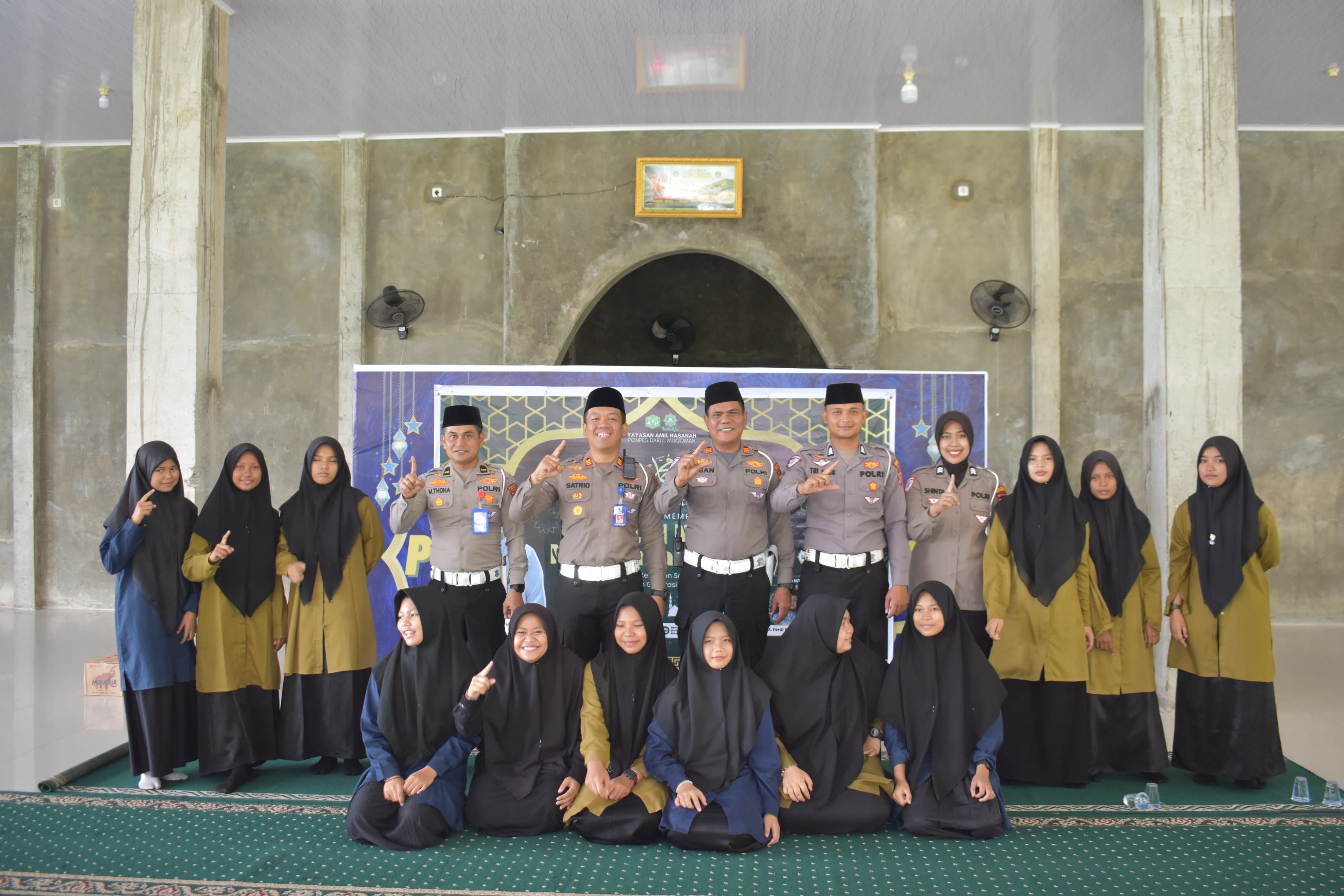 Polantas Menyapa: Edukasi Santri Keselamatan dan Risiko Lalu Lintas