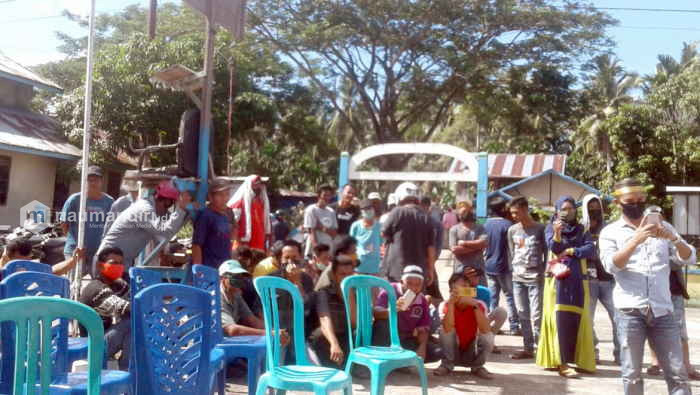 Warga Protes, Keluarga Perangkat Desa di Inhil Masuk Dalam Penerima Bantuan Sosial Tunai