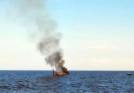 Kapal KLM Alisa Indah Terbakar di Perairan Bengkalis, Ini Kronologisnya