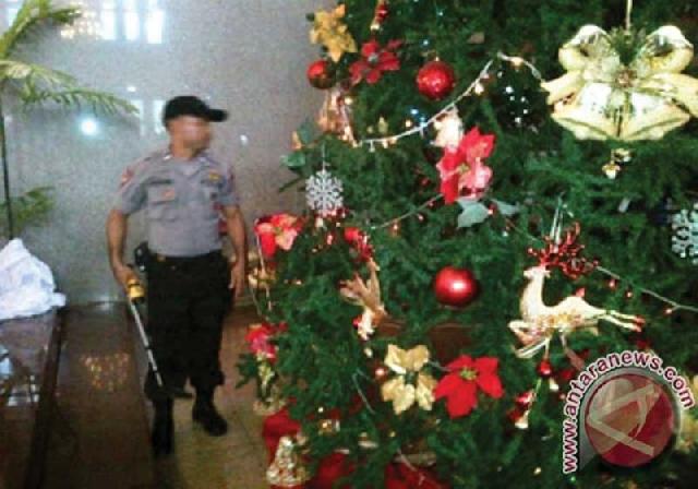 Polres Berikan Pengamanan Natal