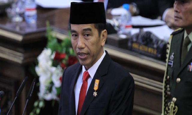 Jokowi Tolak Resmikan 7 Proyek DPR