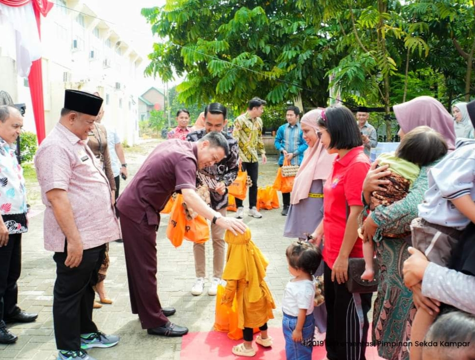 Pemkab Kampar Luncurkan Program Bapak Asuh Anak Stunting