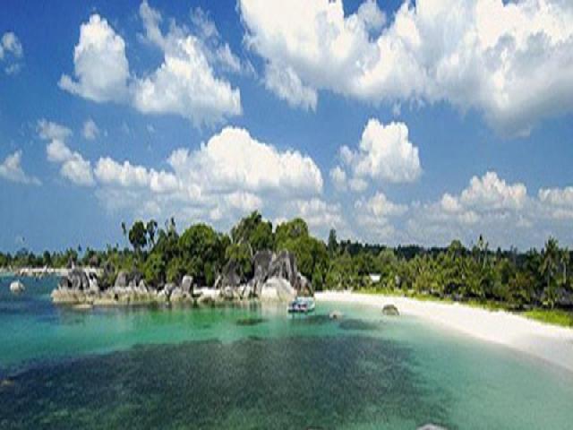Keindahan Pantai Provinsi Bangka Belitung