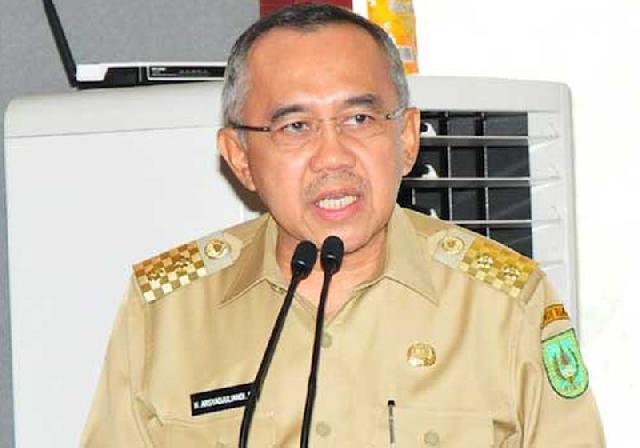 Dewan Sayangkan Pejabat  Rangkap Jabatan