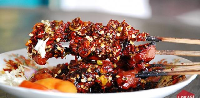 SATE PETIR PAK NANO Rasa Pedas yang Bikin Ketar-ketir