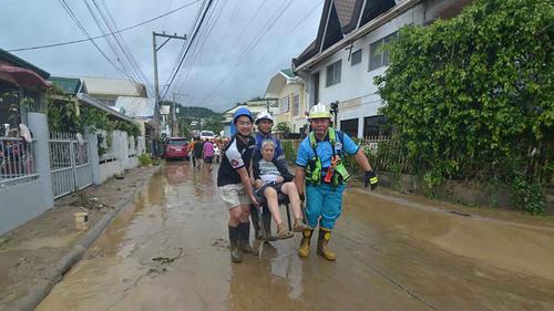 Dua Korban Jiwa Akibat Filipina Diterjang Topan Fung-wong