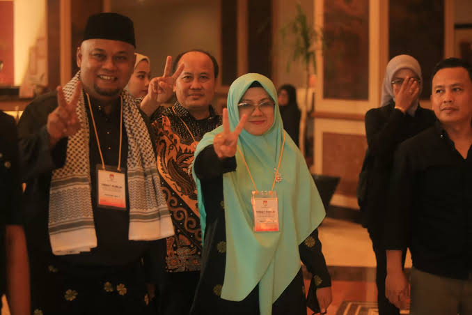 Afni Dilantik sebagai Bupati Siak Hari Ini, Ini Biografi Singkatnya