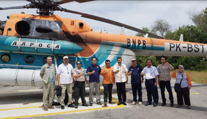 4 Helikopter Dikerahkan Padamkan Api di Penyaguhan Inhu