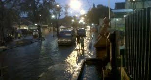 Sejumlah Ruas Jalan Terendam Banjir