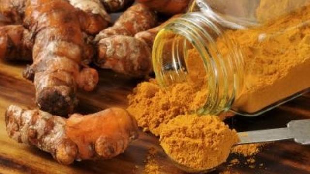 Intip Bahan Alami yang Efektif Dalam Melawan Sel Kanker Usus