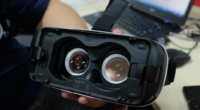 Teknologi VR bisa Intip Perkembangan Janin