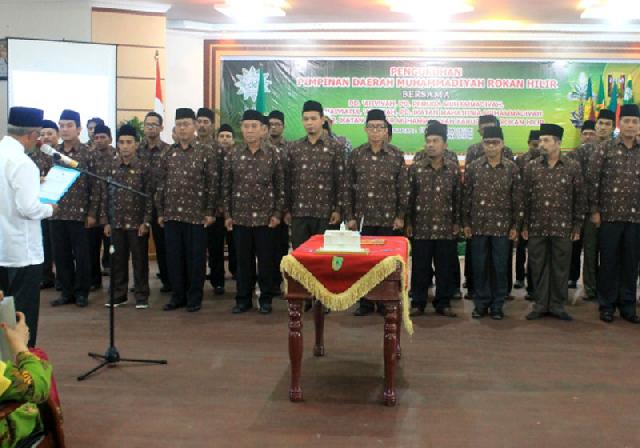 Wan Abu Bakar Kukuhkan Pengurus PD Muhammadiyah Rohil