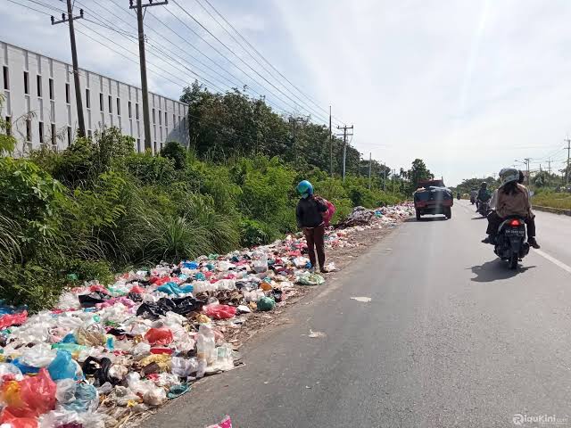 Lelang Proyek Pengelolaan Agnkutan Sampah di Pekanbaru Pekan Depan