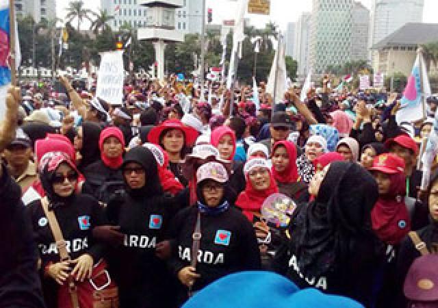 Ribuan PTT Pemprov Riau Terancam Dirumahkan