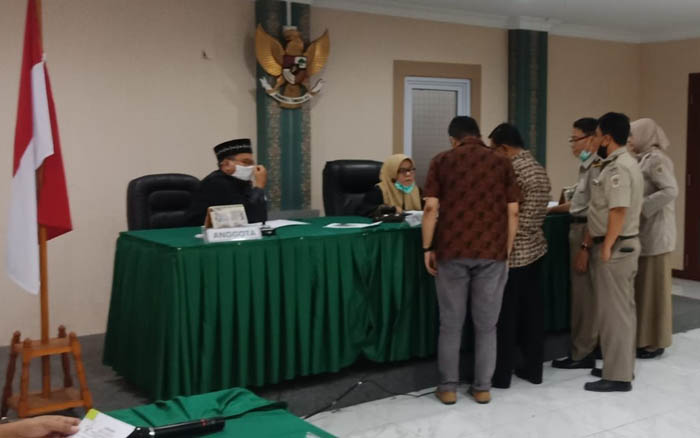 Sidang SIP di KI Riau, Majelis Perintahkan Pemohon Lengkapi Legal Standing