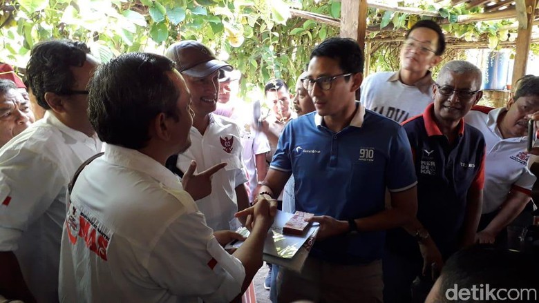 Saat Sarapan Soto di Yogya, Sandiaga Dapat Sumbangan Uang Kampanye