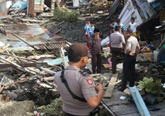 BPBD Inhil Bantu Korban Longsor